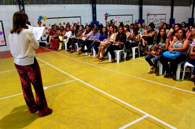 10-5-13_FESTA DAS MÃES DA CRECHE (16)