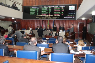 21-8-13_AM SESSÃO EM VOTAÇÃO (11)