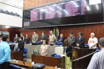 13-12-13_JG_Minuto silencio