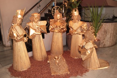 27-11-13_JG PREPARATIVOS (DECORAÇÕES)  PARA O AUTO DE NATAL (31)