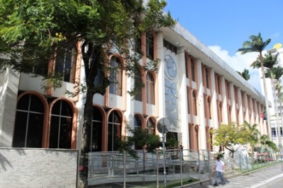 FRENTE DA ASSEMBLEIA (3)