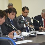 CCJ aprova 11 matérias e mantém veto durante sessão ordinária