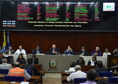 09.04.15 debate segurança hidrica©roberto guedes (19)