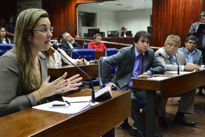 22.04.15 cpi telecomunicações ©roberto guedes (305)