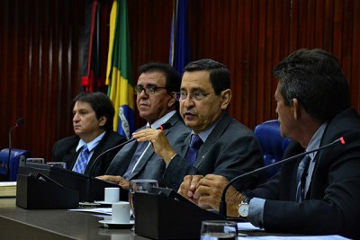 23.04.15 2a reuniao_comissao adm, serv. publico e segurança©roberto guedes (20)