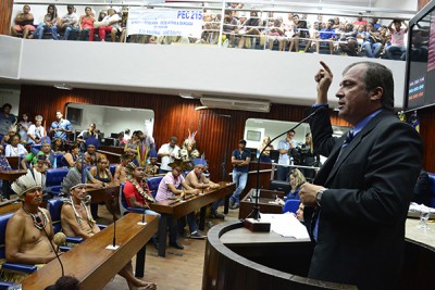 27.04.15 debate questoes populacao indigena©roberto guedes (62)