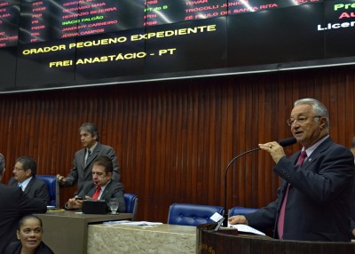 19.05.15 30a sessao ordinaria ©roberto guedes (1)