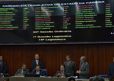 19.05.15 30a sessao ordinaria ©roberto guedes (232)