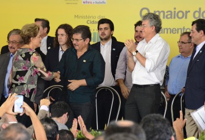 04.09.15 dilma_camp. grande © roberto guedes (344)