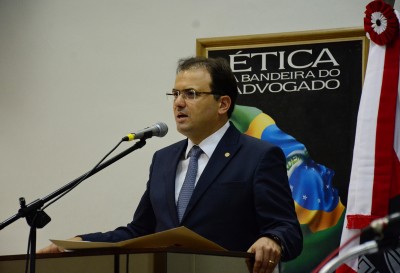 08.09.15 sessao solene_titulo cidadao pres. oab © roberto guedes (279)