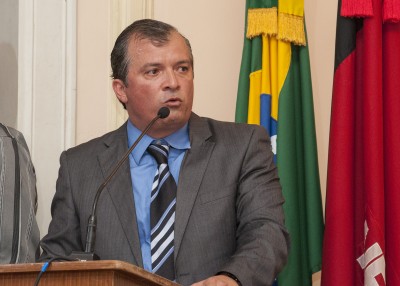 28.09.15 - Posse de Trócolli Júnior com Sec. do Governo - ©nyll pereira (73) Jornal