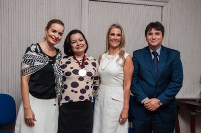 12.11.15 - Daniella Ribeiro concede titulo de cidadão e medalha de honra ao mérito-43