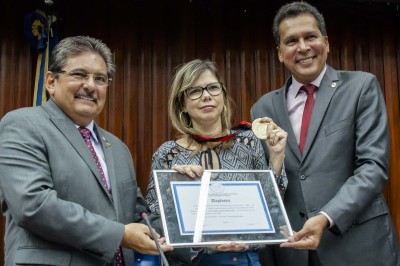 26022016 - Medalha Epitácio Pessoa para Dra. Adriana Melo - 21