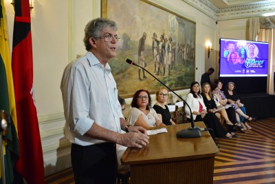 06.03.17  valorização e cidadania das mulheres © roberto guedes (273)