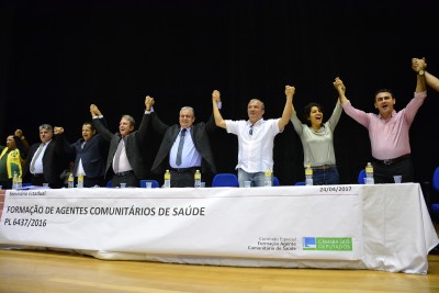 24.04.17 seminario estadula de saude © roberto guedes (203)