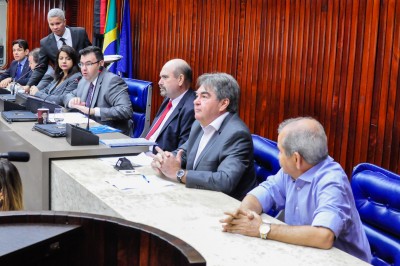 04-08 - Debate sobre extinção de comarcas - ©2017 nyll pereira - 001
