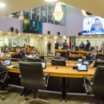 Assembleia inicia apreciação de vetos do Executivo a emendas do orçamento 2020