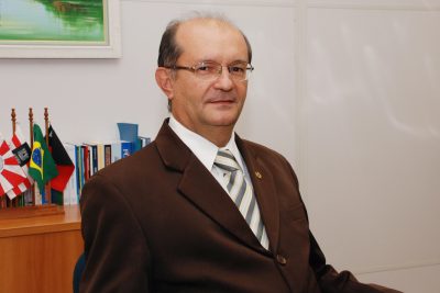 ALPB concede voto de aplausos ao juiz Aluízio Bezerra, eleito desembargador do TJPB