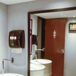 AGORA É LEI: estabelecimentos comerciais não podem usar imagens degradantes de mulheres em banheiros