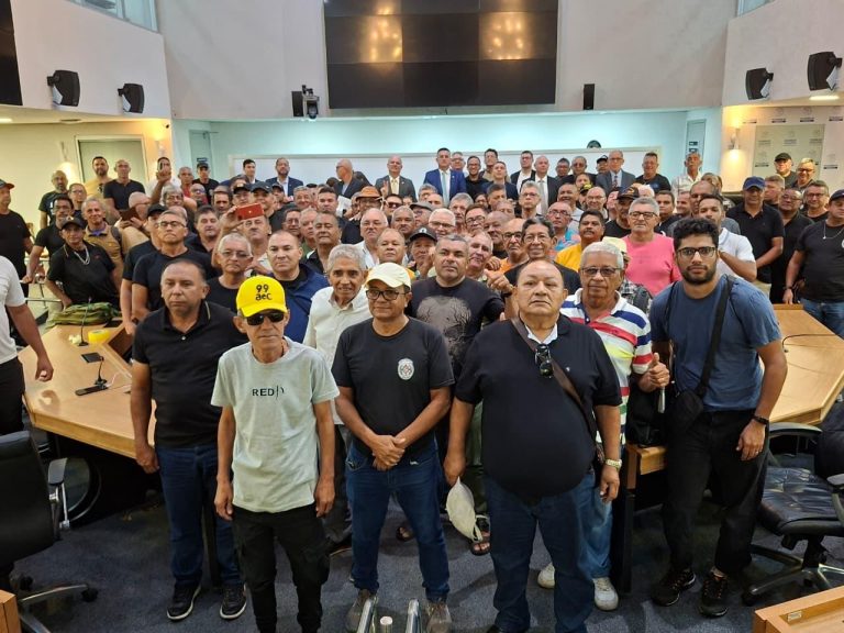 ALPB discute demandas de profissionais da segurança pública durante sessão especial