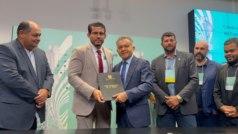 TVAL prestigia encontro da Rede Legislativa e fortalece expansão da TV Digital na Paraíba