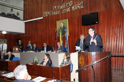 Bancadas ficam no impasse e não votam vetos do Executivo