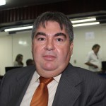 Lindolfo faz apelo para não fechar Centro Cultural