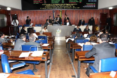 ALPB mantém veto do Executivo a emendas de reajuste dos servidores