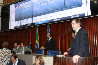 Denúncia sobre uso de avião do Governo e transposição marcam a sessão da ALPB