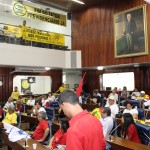 Sessão especial debate precarização das relações trabalhistas