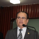 Ivaldo ressalta revolta do povo de Massaranduba com abandono