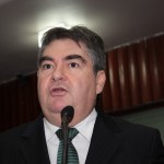 Lindolfo denuncia fechamento da Conab que prejudica 3 mil agricultores em Sousa