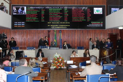 Deputados debatem seca, endividamento rural e combate à violência contra a mulher