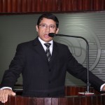 Deputados criticam falta de políticas públicas na saúde e na agricultura
