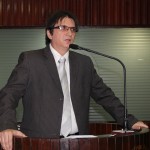 Deputados repercutem audiência pública sobre a LOA 2014