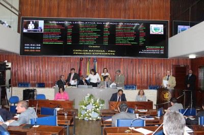 Deputados lamentam redução dos recursos para a segurança e situação de hospital