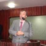 Deputados repercutem ações de combate à seca, pavimentação e terceirização da saúde
