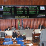 Comissão aprova projeto para inibir a violência contra a mulher e audiência sobre transporte
