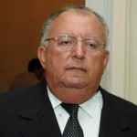 Carlos Dunga apresenta 15 emendas à Lei Orçamentária Anual de 2014
