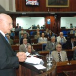 ALPB concede título de cidadão ao médico José Leite Saraiva