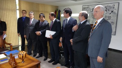ALPB recebe projeto para implantação do MP-Procon