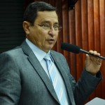 Sessão é marcada por discursos sobre a seca e ações de infraestrutura