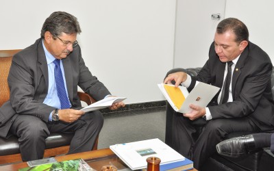 ALPB recebe projetos de lei do MPPB que visam modernizar atuação da instituição