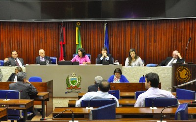 CCJ define metas e diretrizes