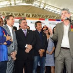 Presidente da Assembleia Legislativa participa de inauguração da Central de Polícia e recebe comenda da instituição