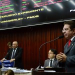 Assembleia mantém veto do Governo sobre diretrizes do orçamento 2016