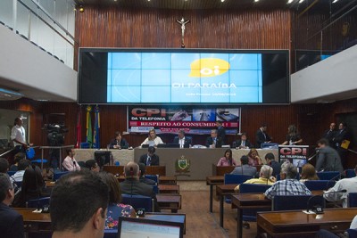 CPI da Telefonia Móvel ouve diretor da OI e questiona atuação da empresa