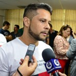 Presidente Adriano Galdino recebe comissão de concursados da PM e Bombeiros Militares
