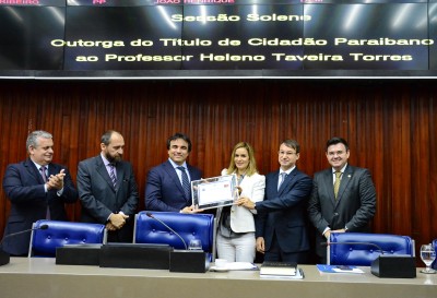 Assembleia concede título de Cidadão Paraibano a Heleno Taveira Torres
