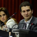Deputados ouvem secretário do TCU e defendem rigor na fiscalização das operadoras